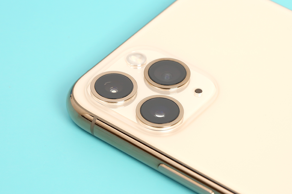 iPhone 11 Pro màu vàng camera