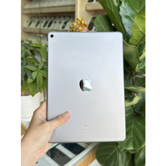 iPad Pro 9.7 2016 Wifi Trắng ( 99% )