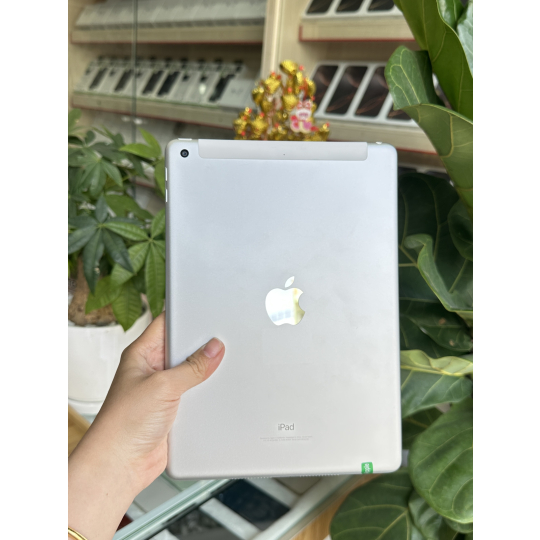 iPad Gen 6th 2018 Trắng ( 99% )